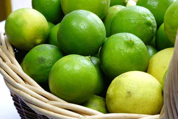 Mơ thấy vắt nước chanh