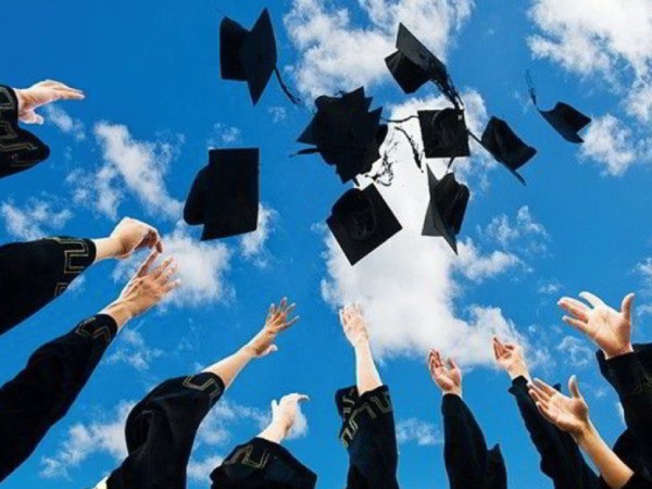 Nằm mơ thấy đi du học dự báo tương lai tươi sáng?