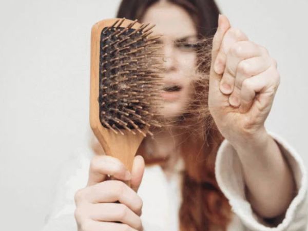 Mơ thấy rụng tóc có phải điềm báo không may mắn không?