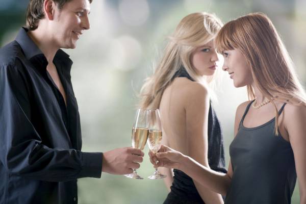 Mơ thấy chồng có bồ và bị bỏ