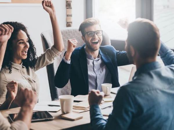 Nằm mơ thấy đồng nghiệp là điềm gì, có đáng suy ngẫm?