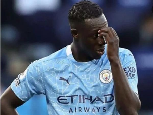 Tầm quan trọng từ các hậu vệ của Man City