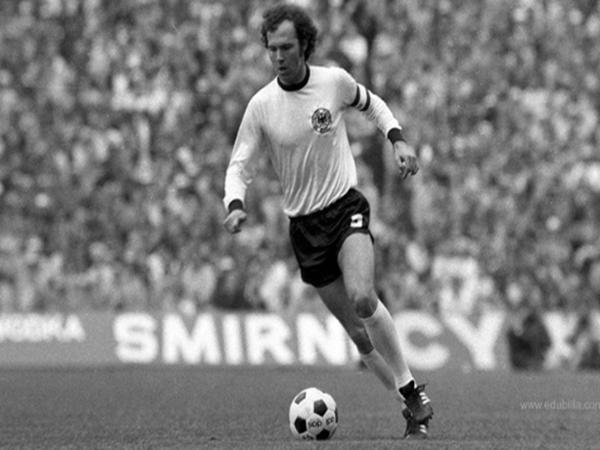 Cầu thủ vĩ đại nhất Franz Beckenbauer